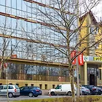 Sir Royal Hotel 4*