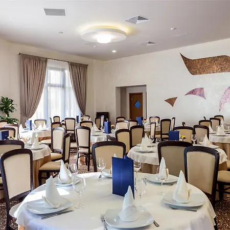 Sir Royal Hotel 4*