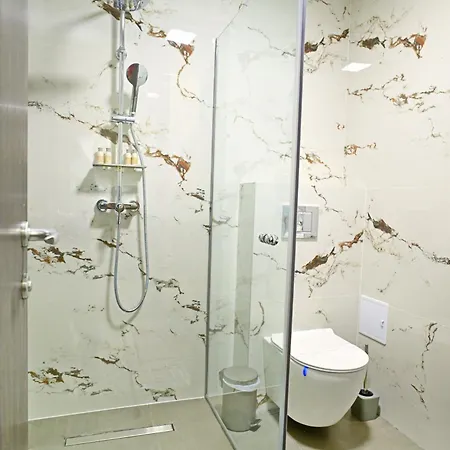 Sir Royal Bucureşti