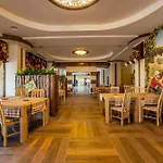 Sir Royal Hotel