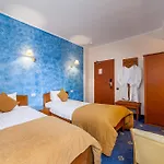 Sir Royal Hotel 4*
