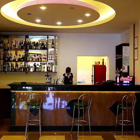 Sir Royal Hotel 4*